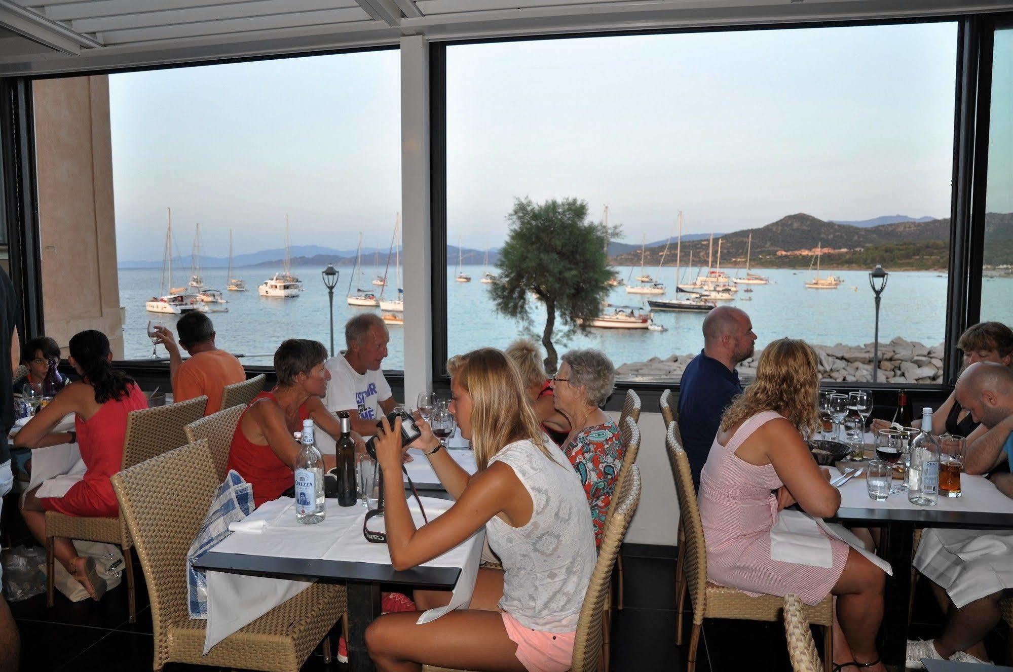 Hotel L'Escale Cote Port LʼÎle-Rousse Dış mekan fotoğraf